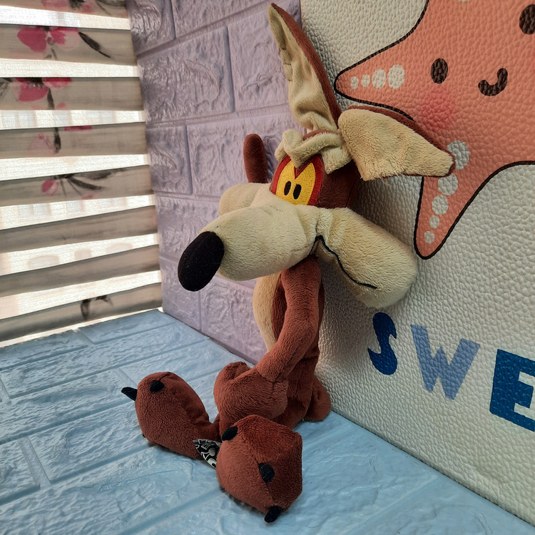 عروسک وایل ای کایوت اورجینال | Looney Tunes Wile E. Coyote Plush